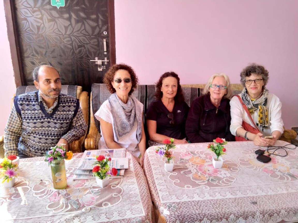 Happy Homestay Khajurāho Extérieur photo